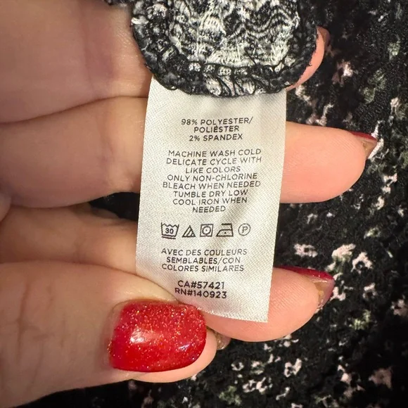 LOFT  SHADES of GREENS SUBTLE PRINT TOP w/SLEEVE DETAIL   LARGE   #4 - Picture 8 of 9